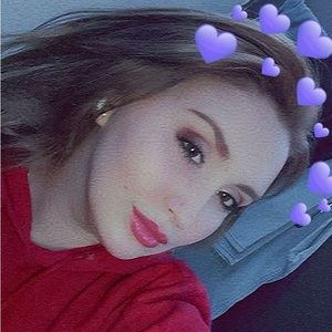 Meet your Posher, Dakota